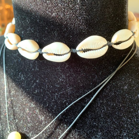 Boho Puka choker and turquoise necklace set - Picture 4 of 5